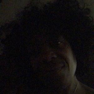 Meet your Posher, Janet